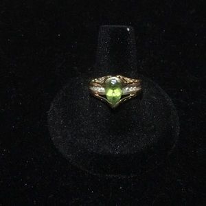 Peridot fashion ring